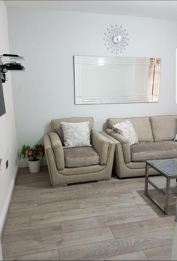 Acacia House * Manchester