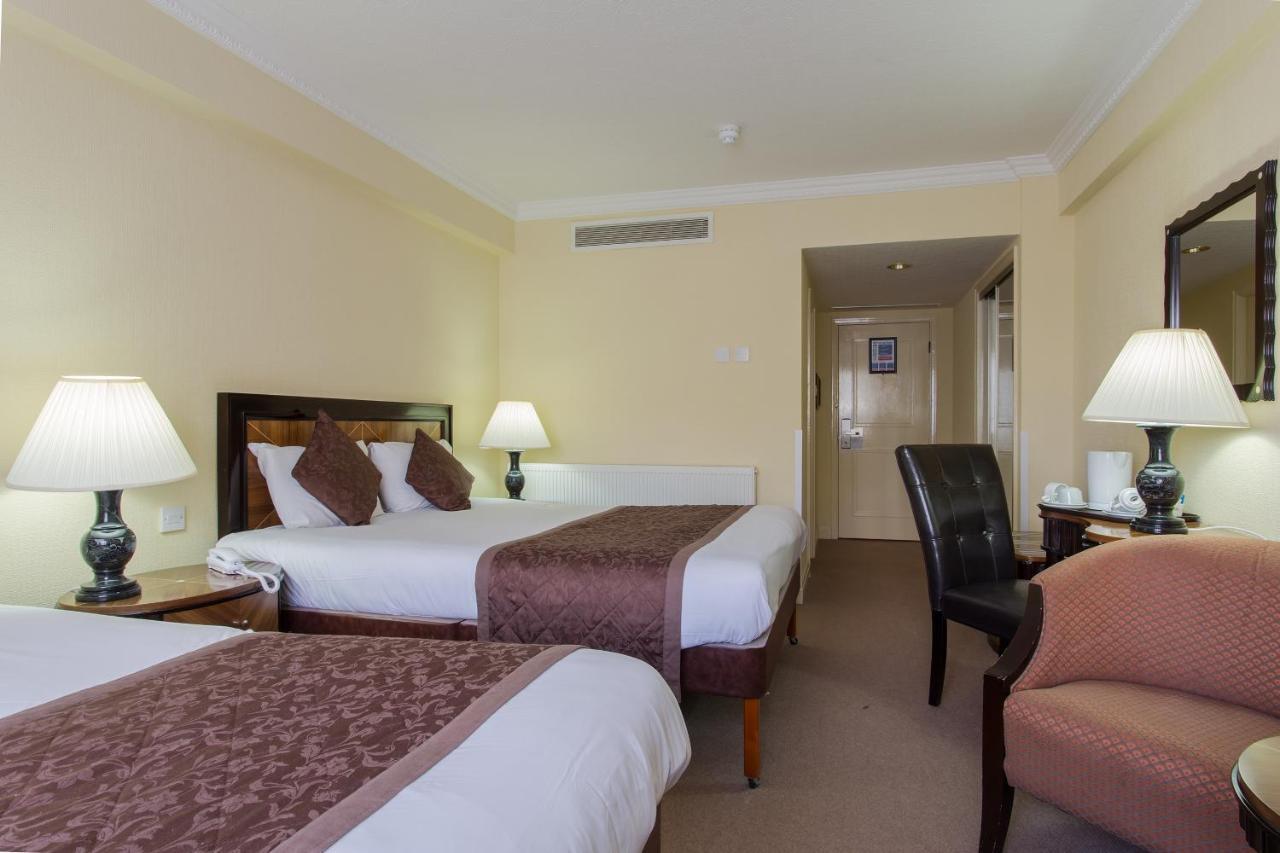 Hotel Britannia & 3*