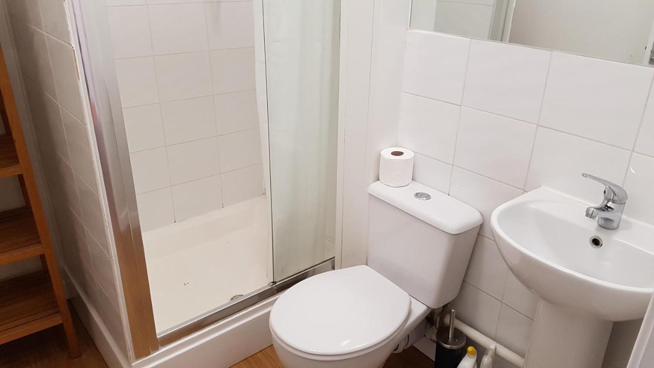 Number 1, Beech Road Apartment *