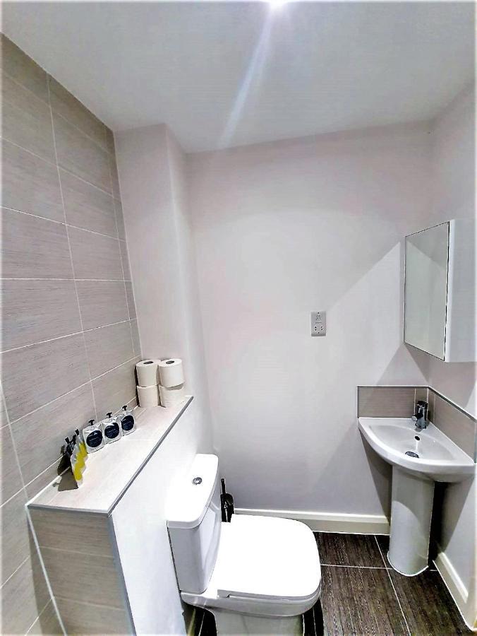 Manchester Holiday Apartment *