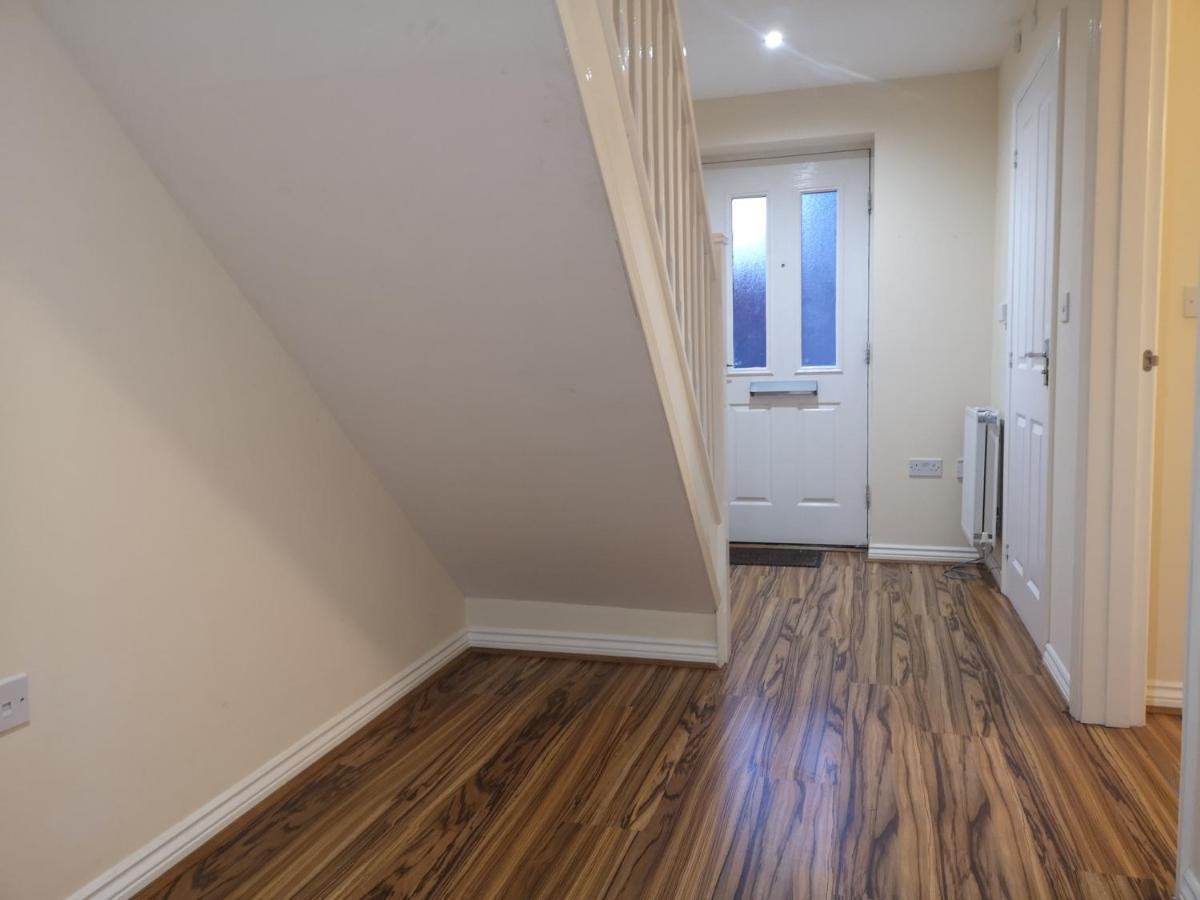 Nightingale Gardens - 4 Bed Detached House - Apartment