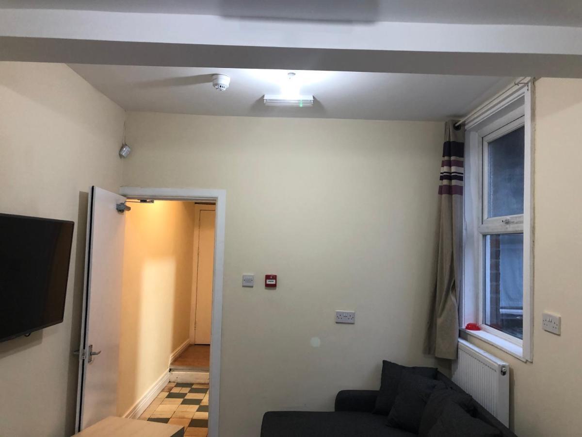 Manchester City Rooms