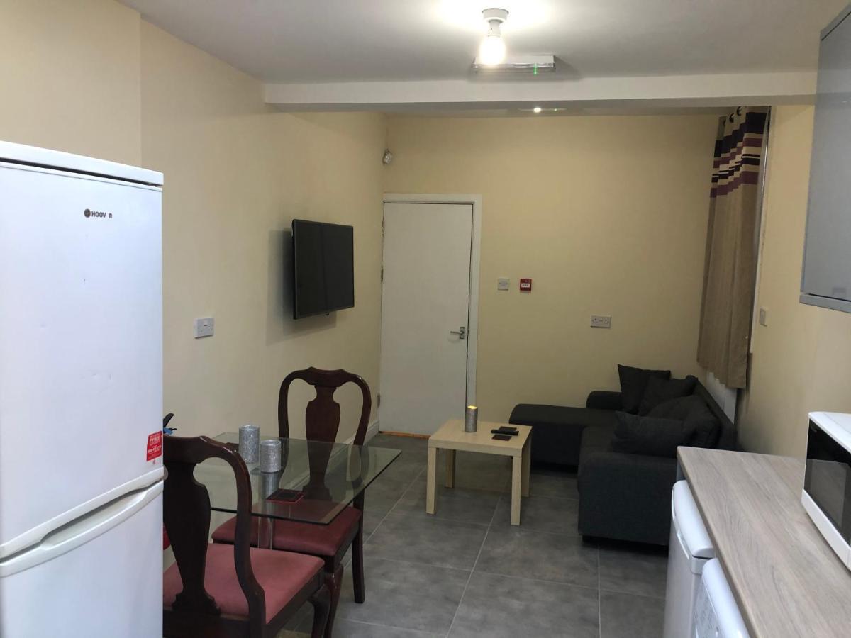 Manchester City Rooms *