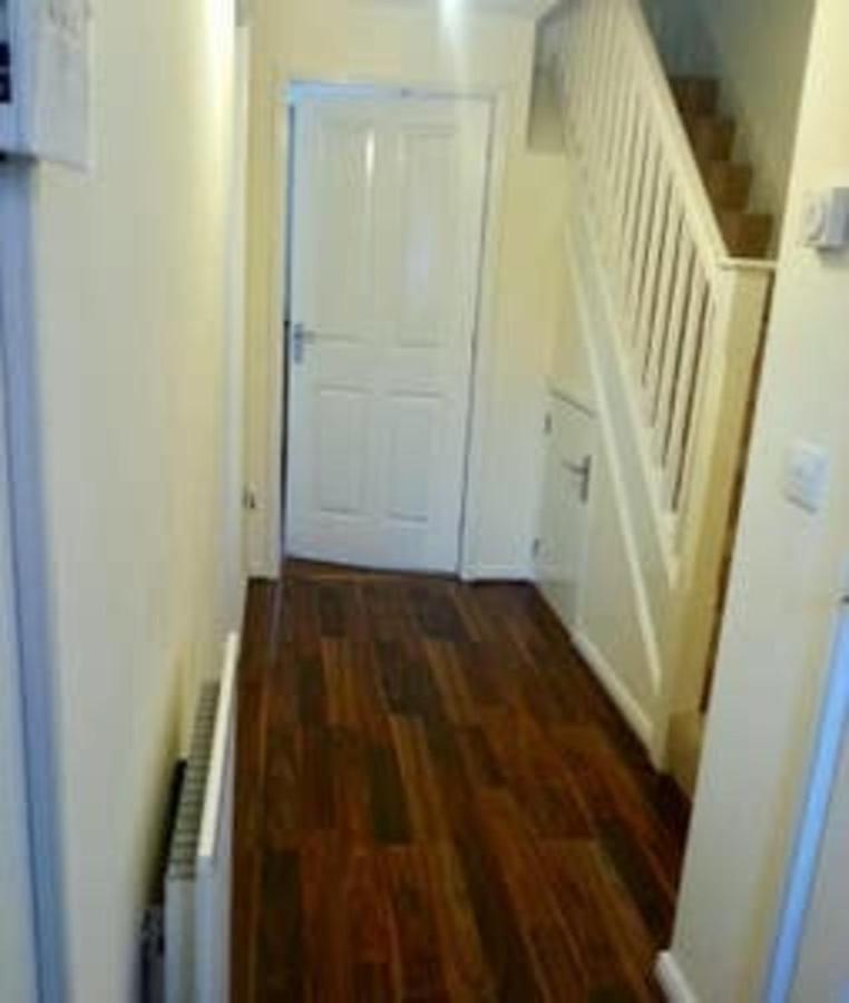 Lovely 3 Bed House Nr Etihad Stadium & Centre Holiday home Manchester