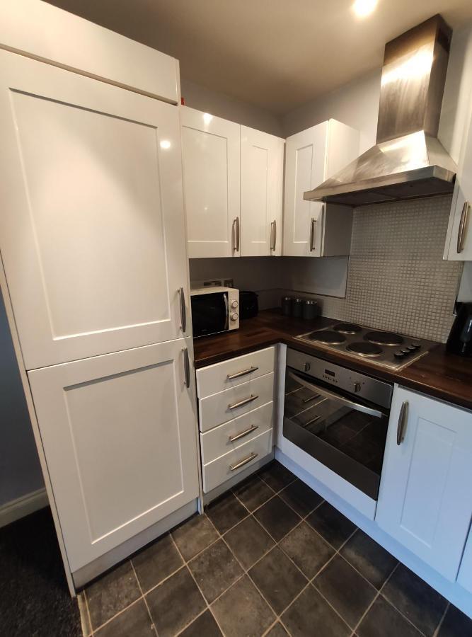 Two Bedroom Spacious Apartment *