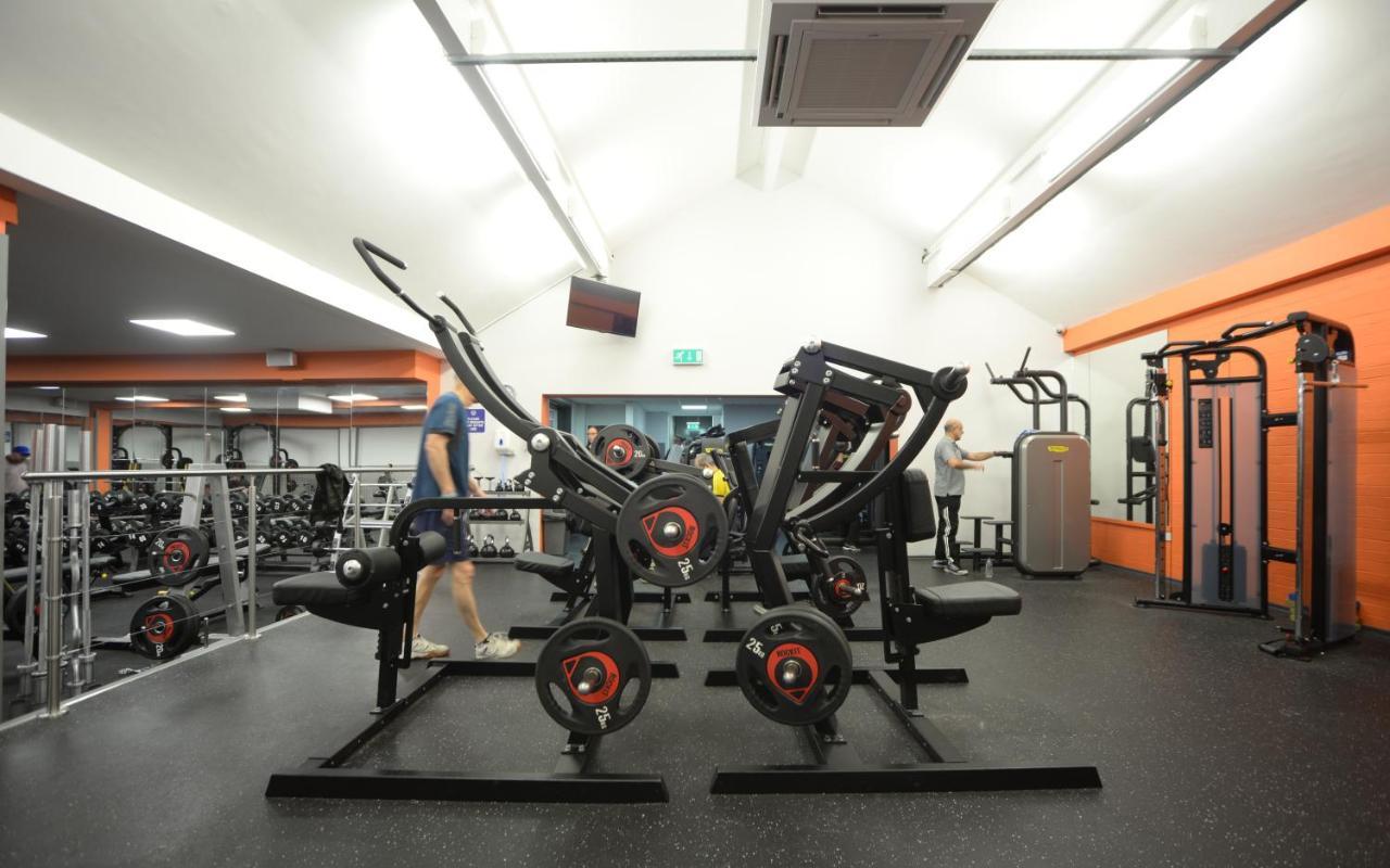 The Waterside And Leisure Club 3* Manchester