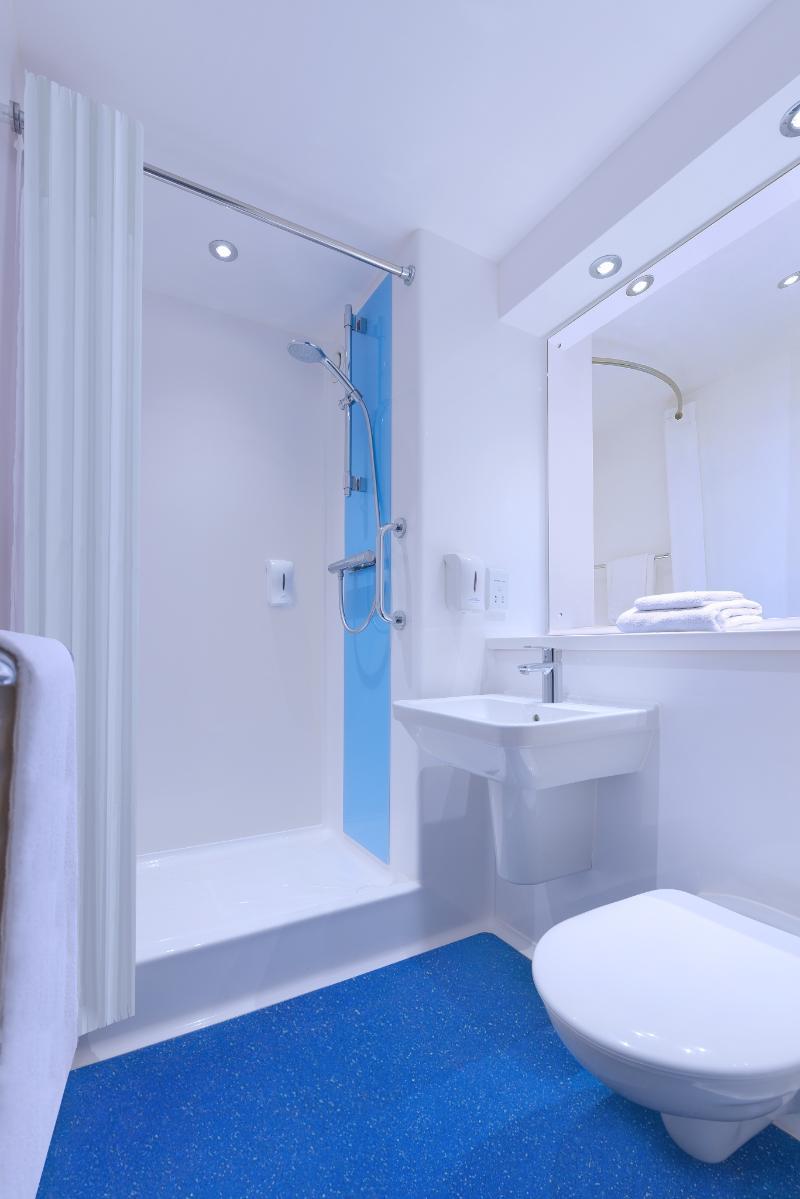 Travelodge 3*