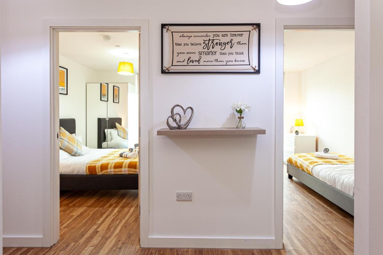 Apartment X1 Media City 3 Bedroomed Free Wifi & Free Parking Manchester
