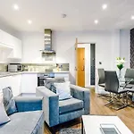 The Popworks 2 Bedroom Apartment - Mcr Dens