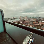 Waterfront View Studio Apartment Man Utd Stadium