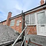 Spacious 2Bed Apartment With Free Parking! 15Min To City & Christie Nhs