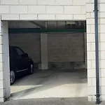 Lovely 2-Bedroom Apartment, Free Parking