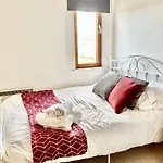 Manchester City Center Apartment