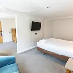 The Waterside Hotel And Leisure Club