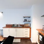 2-Bed Apartment Near City Centre