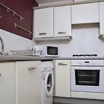 87 Rawsthorne Avenue