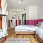 Malacuna Manchester