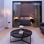 Luxurious Stunning 2Bedroom Apartment