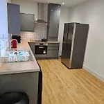 Stylish & Quiet Space