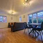 Free Parking: Perfect City Centre Flat