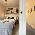 Stylish Stay In Vibrant Salford, Manchester!