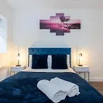 Luxury 2Br Apartment In Chorlton, Free Parking