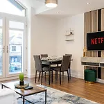 Luxury 2Br Apartment In Chorlton, Free Parking