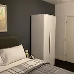 Luxury 1-Bedroom Apartment