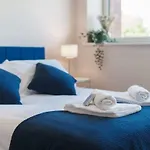 Lovely 1 Bed Manchester Apartment - Sleeps 3