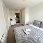 Lovely 2 Bedroom Apartment