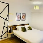 1 Big Stunning Bedroom In An Apartment Central To Piccadilly, Mancity Stadium, And Coop Live