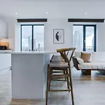 Alabaster Suite By Casacity