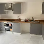 1 Big Stunning Bedroom In An Apartment Central To Piccadilly, Mancity Stadium, And Coop Live