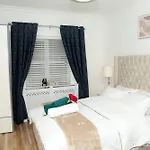 Mdz Luxe Stays-Sleeps 6