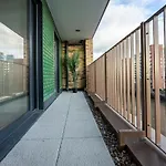 Manchestercentre , Salford, Lakeside Apartment
