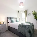 Manchestercentre , Salford, Lakeside Apartment