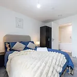 2 Bedroom Apartment In Manchester