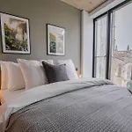 Midori Suite 2Br City Views