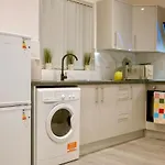 Brand New Central Cosy Stay!