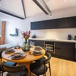 Hive By The Heim Residences