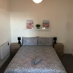 Prime Central-Luxury 1Br Apartment-Free Parking-Fast Wi-Fi