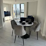 Luxury 2 Bedrooms