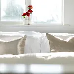 Manchester, City Centre, House, Parking, Garden, M60
