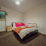 2Br Apartment - Manchester City Centre - Balcony