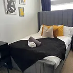 Opulent Skyline Stays