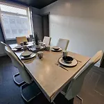 City Centre Hidden Gem Sleeps 22 By City Superhost