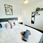 Kozy Salford 4Br 9Ppl 5 Mins To City Centre