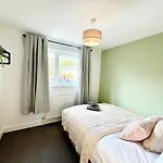 Kozy Salford 4Br 9Ppl 5 Mins To City Centre