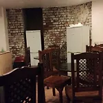 Ashton House