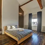 Manchesters Ultimate House - Hot Tub - Sleeps 23!